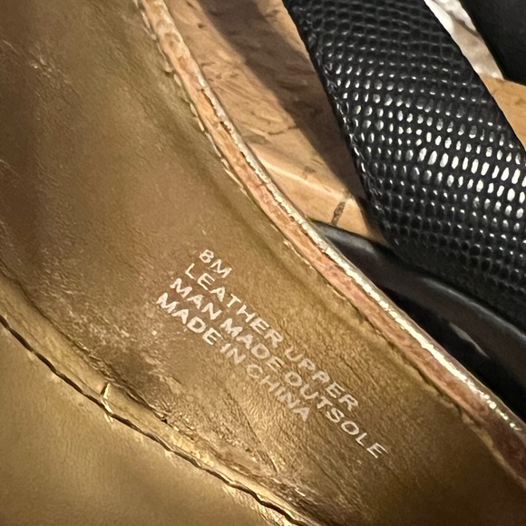 Lilly Pulitzer Gold Wedge - Picture 15 of 16